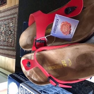 Birkenstock Gizeh sandal, size 42R, beautiful red